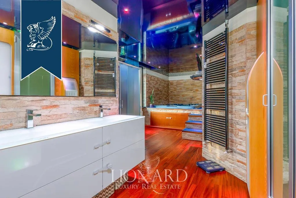 Vannitoad - Luxury Penthouse with Pool in Bergamo