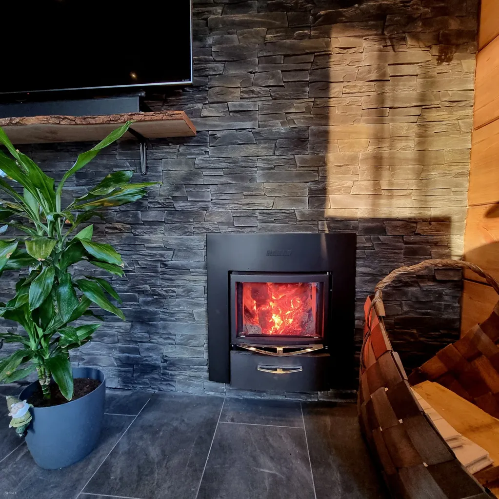 Elutuba - Eco-Friendly Flat with Glassed Terrace in Lahti