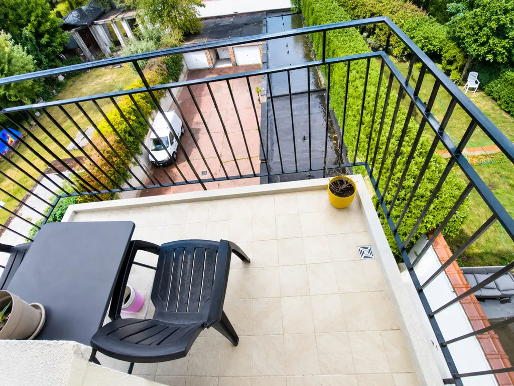 Balcon - Appartement avec Balcon près du Parc Josaphat à Schaerbeek