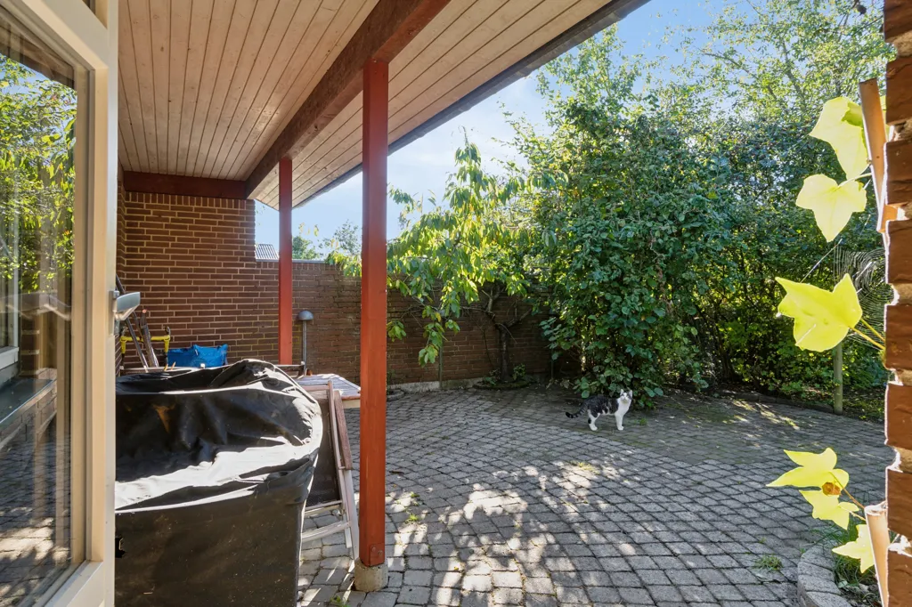 Terrasse - Spacious Villa with Garden near Strand in Struer