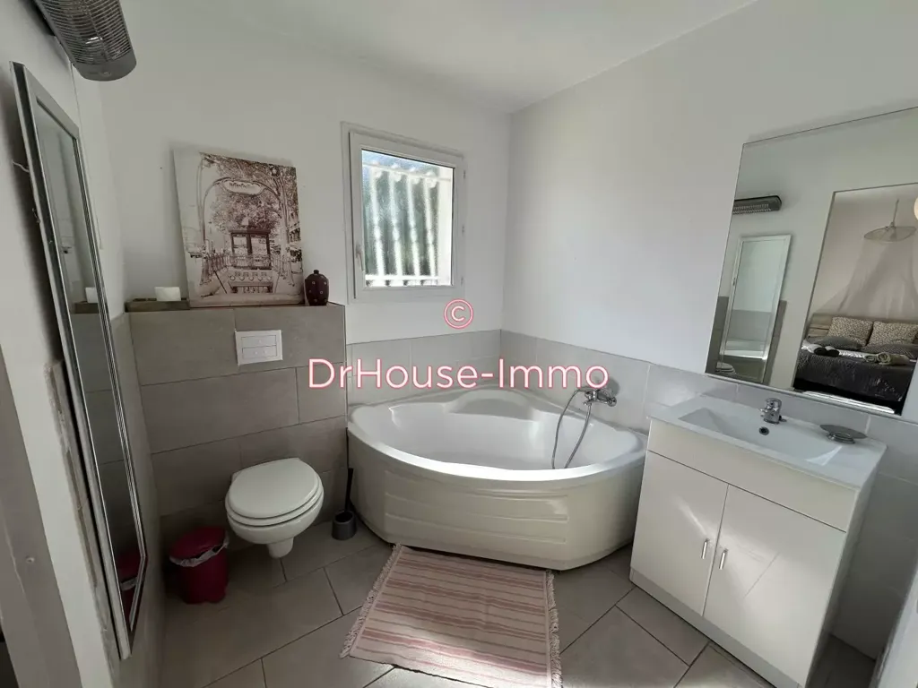 Salles de bain - Villa Lumineuse avec Piscine à Agde