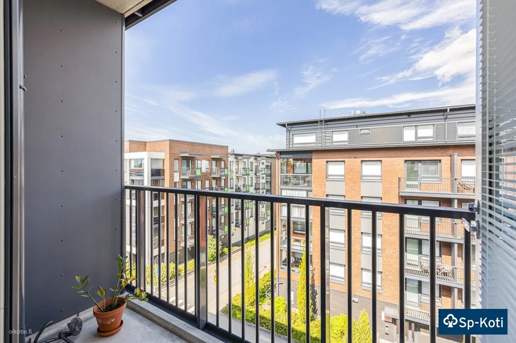 Rõdu - Modern Flat with Balcony in Pori Centre