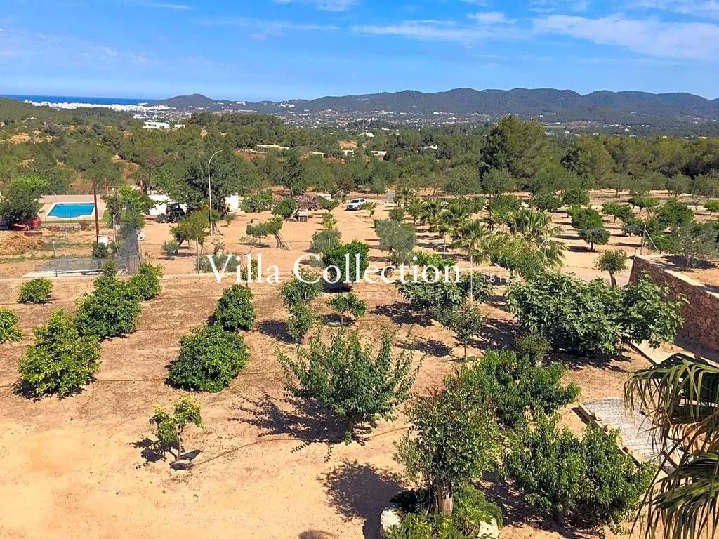Aed - Luxury Villa with Private Pools in Ibiza Hills