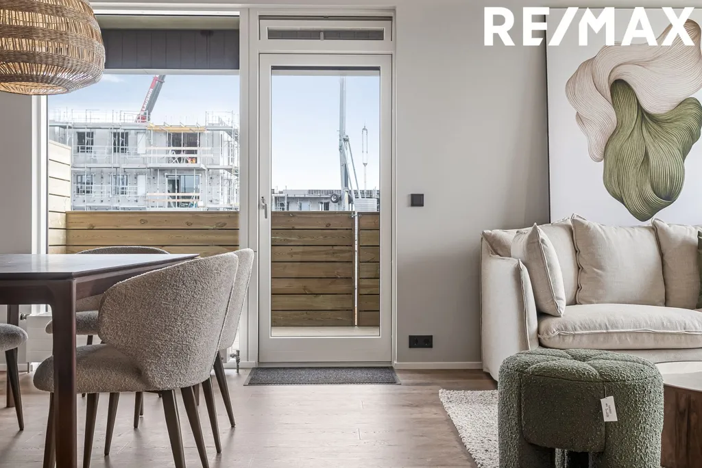 Séjour - 5-Bed Apartment with Balcony in Álftanes