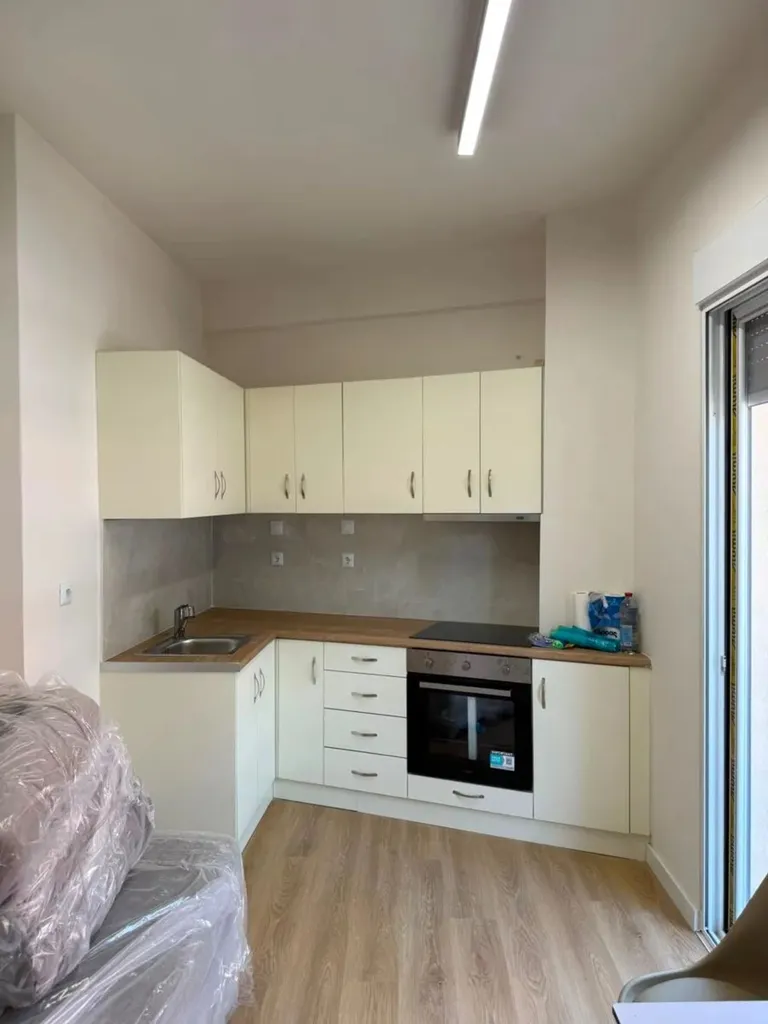 Cucina - Studio Apartment with Balcony in Metro Vicinity