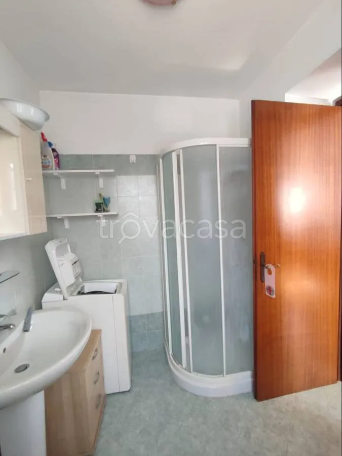 Vannitoad - South-Facing Apartment with Garage in Dronero