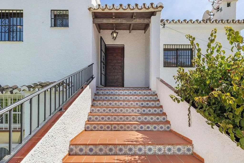 Toad - Apartment with Sea View and Pool in Benalmádena