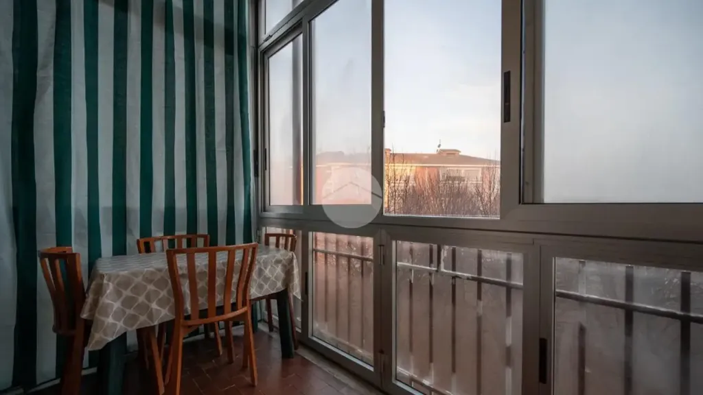 Balcone - Apartment with Balcony in Orbassano
