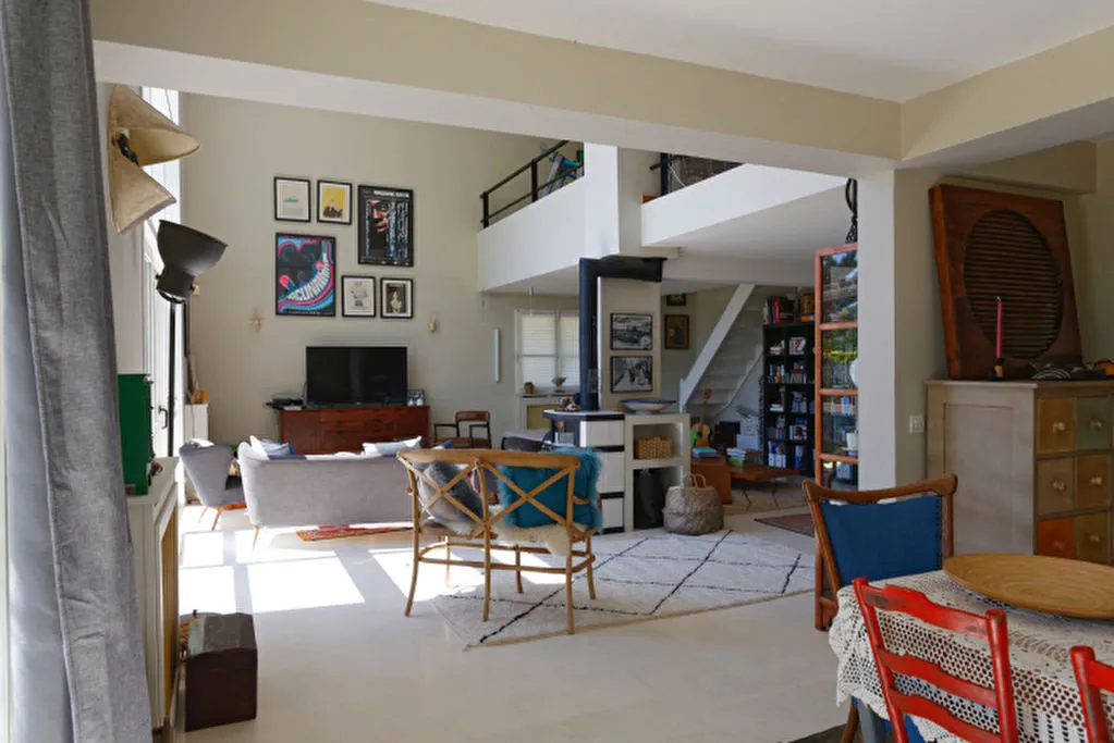 Salle à manger - Villa de 10 Pièces avec Jardin à Chambourcy