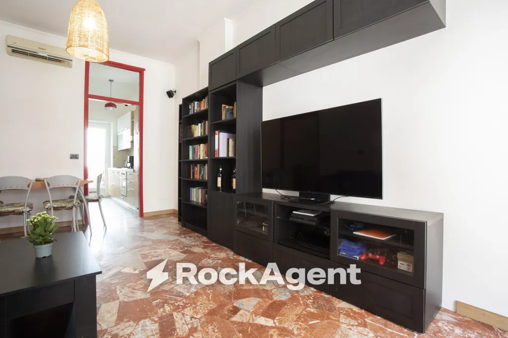 Elutuba - Spacious Trilocale with Balcony in Santa Rita, Turin