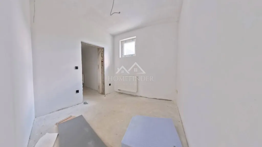 Toad - Spacious Apartment with Parking in Mala Erpenja