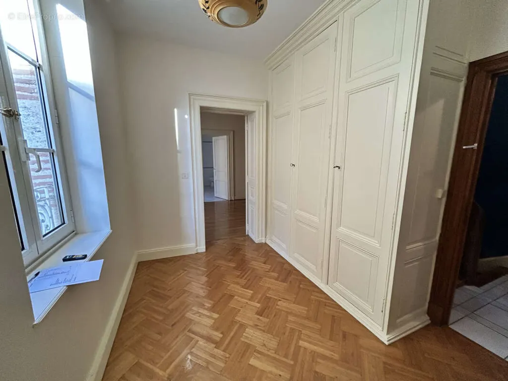 Maison 10 pièces à Agen