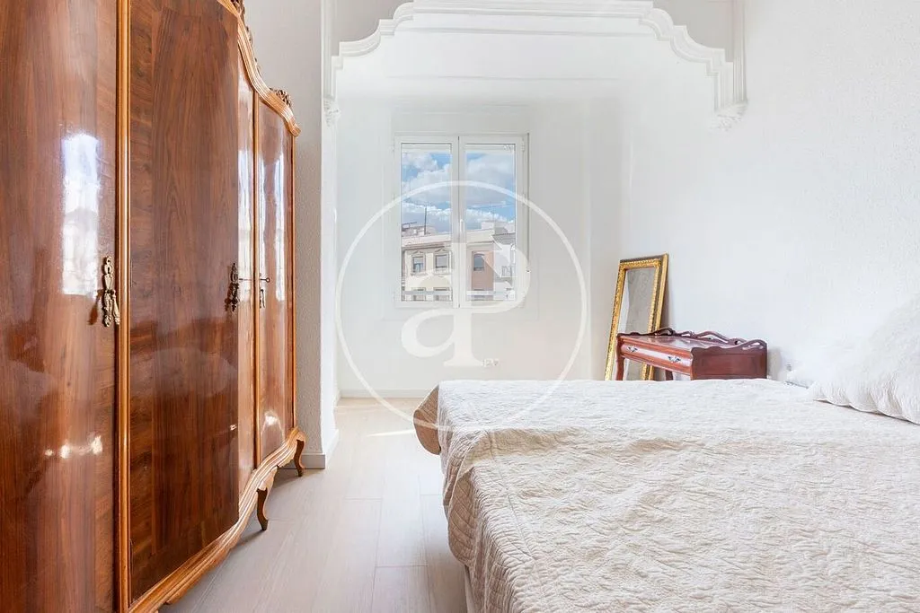 Camere da letto - Renovated Apartment with High Ceilings in Arrancapins