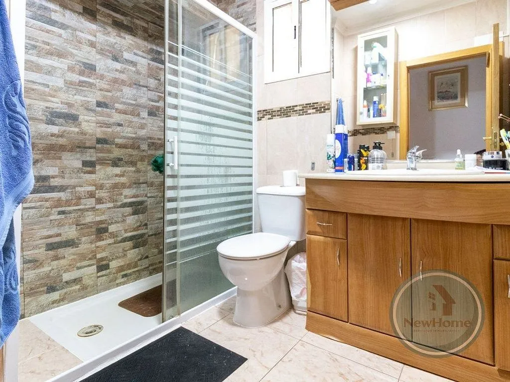 Vannitoad - Apartment with Balcony in Carrús Est