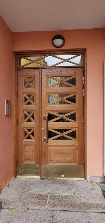 hallway_entrance