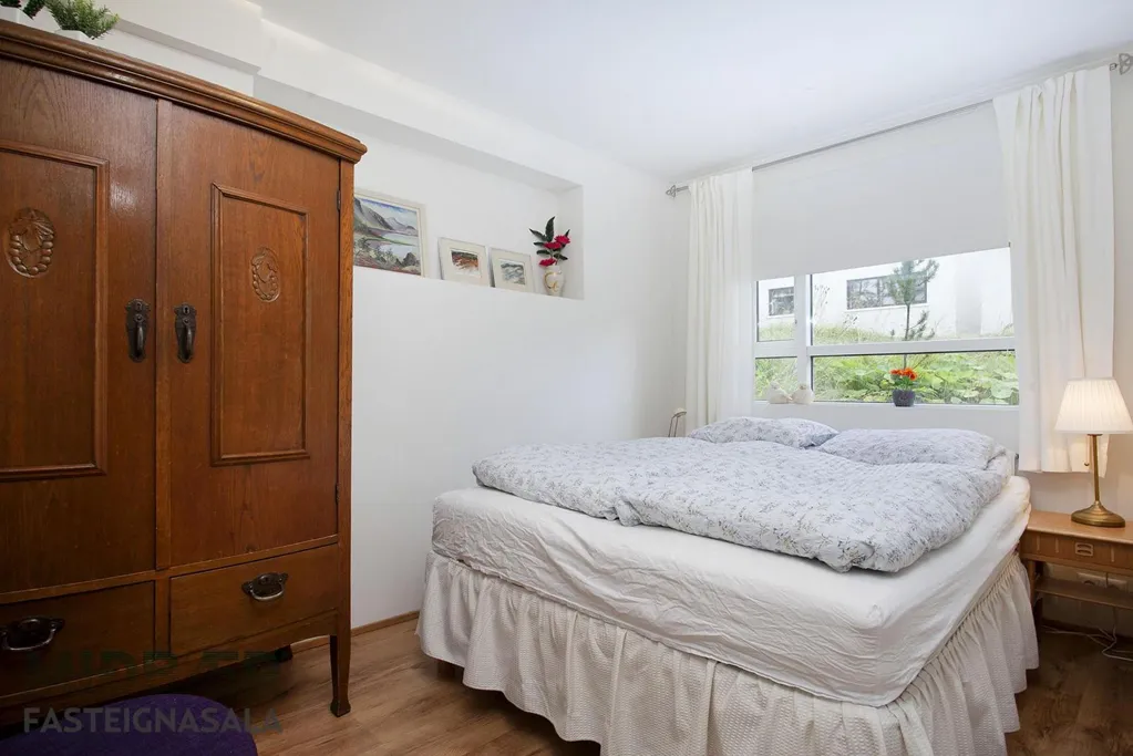 Magamistoad - Triplex with Studio in Reykjavik
