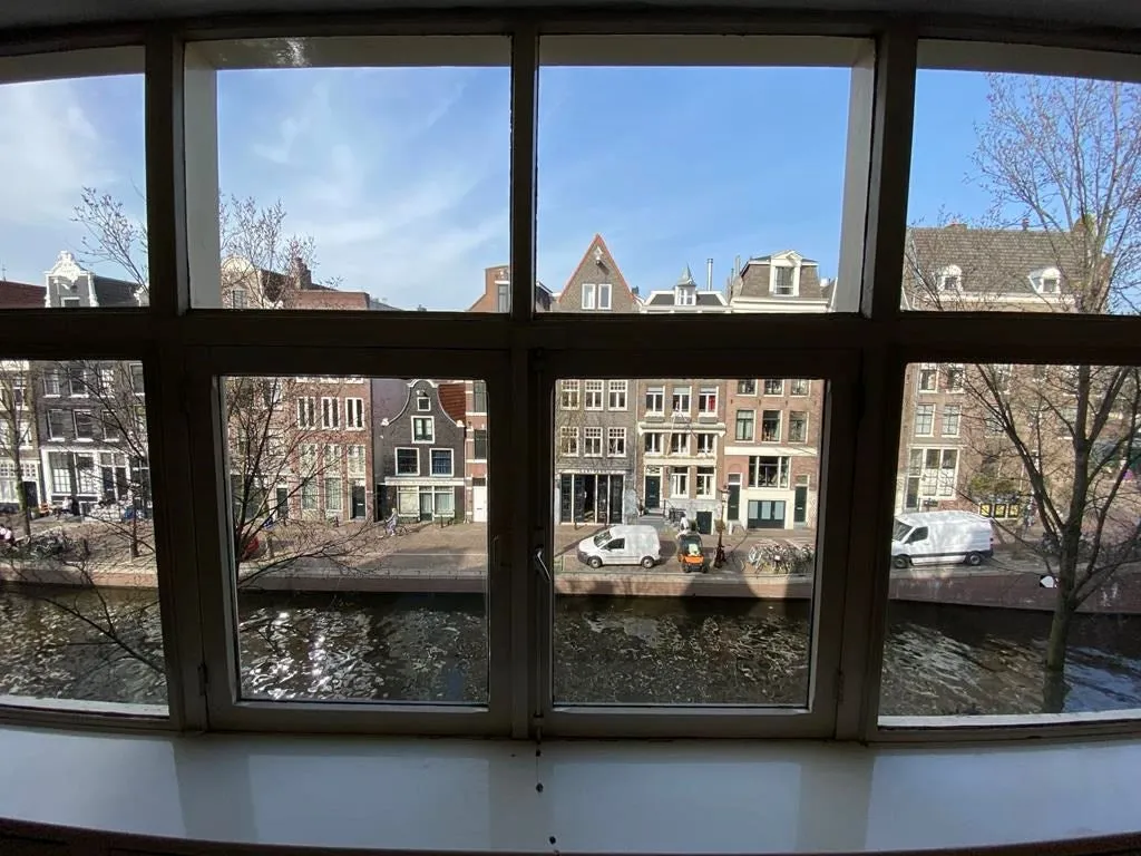 Pièces - Monumental Canal-View Apartment in Amsterdam