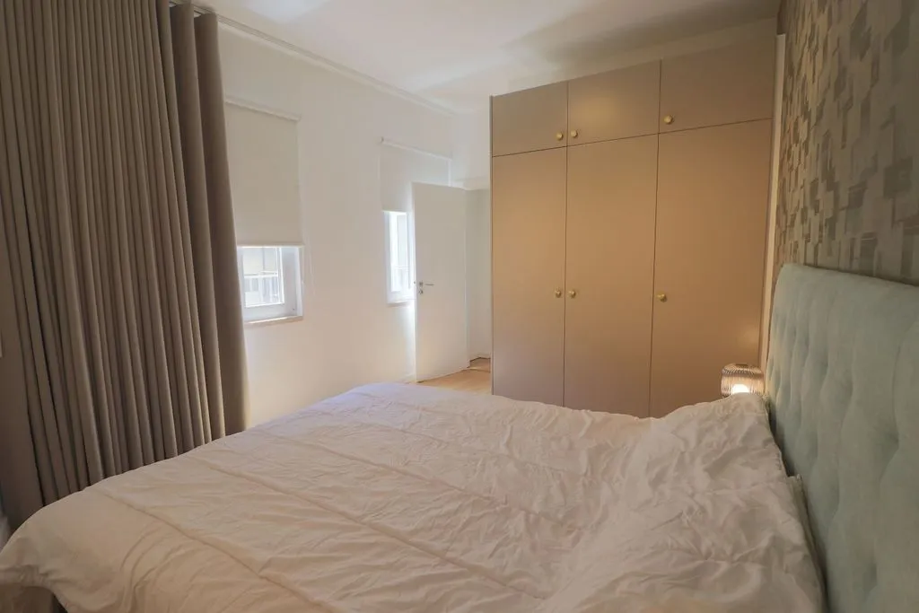 Chambres - Renovated T1+1 Apartment in Lisbon