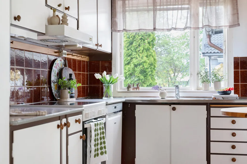 Cuisine - Charismatic Bungalow with Basement in Fridhem