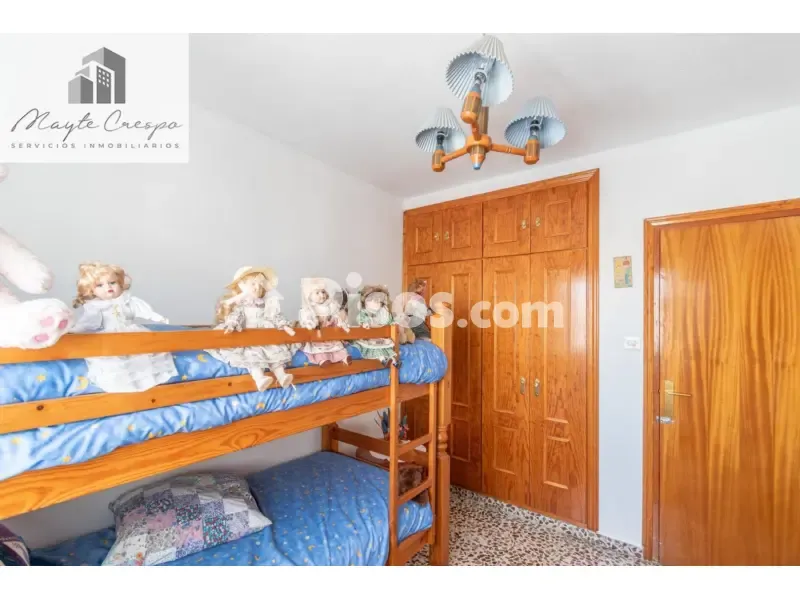 Magamistoad - Corner House with Pool in Atarfe
