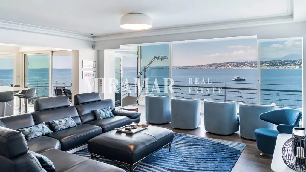 Soggiorno - Penthouse with Sea Access in Nice