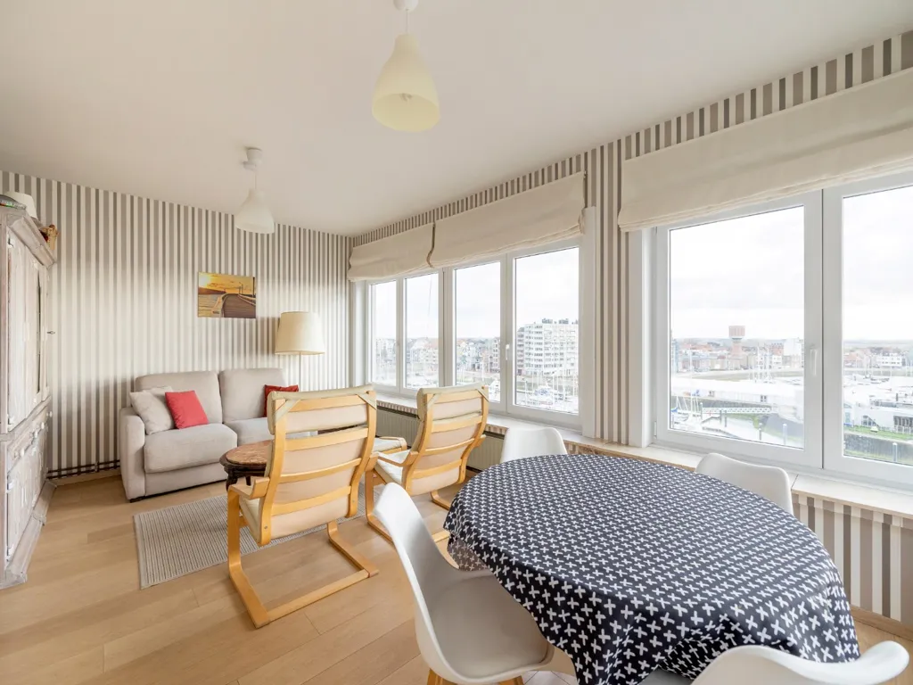 Dining Room - Apartment with Harbour View in Blankenberge
