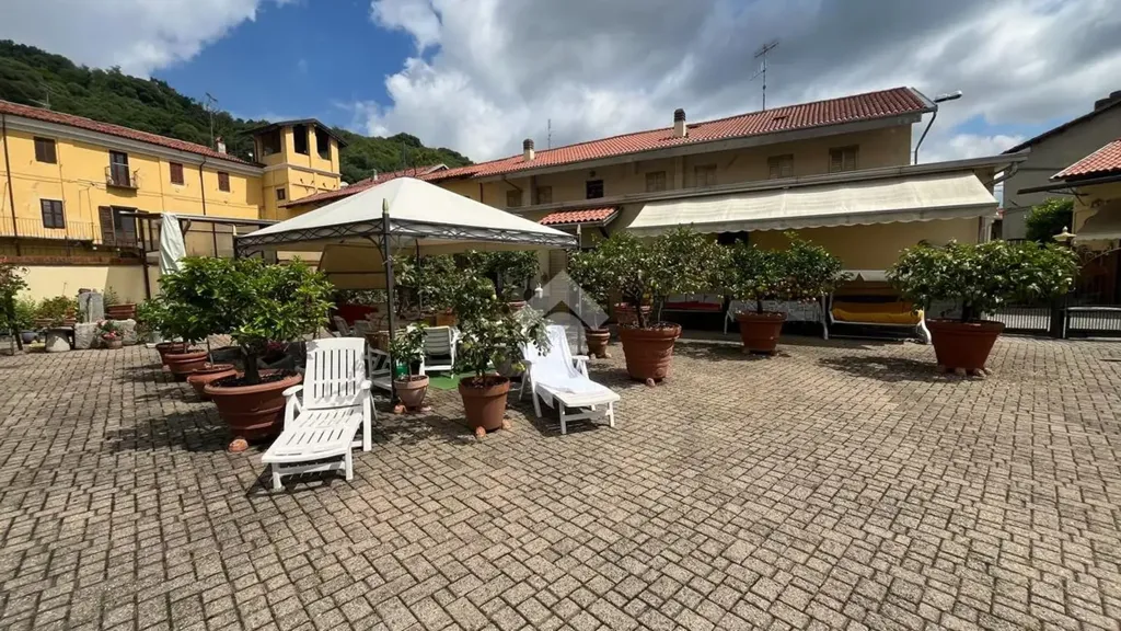 Jardin - Independent House with Balcony in Samone