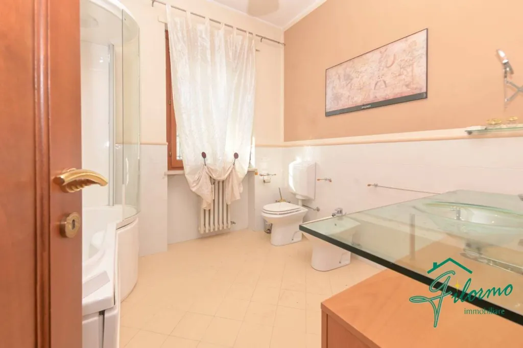 Salles de bain - Rustic Villa with Terraces in Pino Torinese