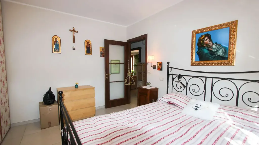 Bedrooms - Apartment with Private Garden in Moncalieri