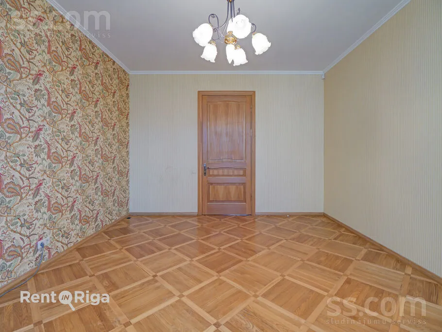 Appartement 4 pièces à Rīga