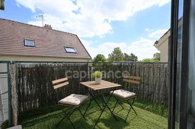 Terrass - Charming Flat with Terrace in Maurecourt