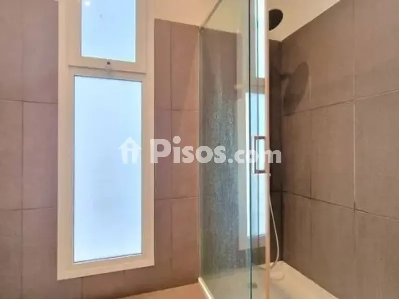 Salles de bain - Villa with Pool on Avinguda del Mediterrani