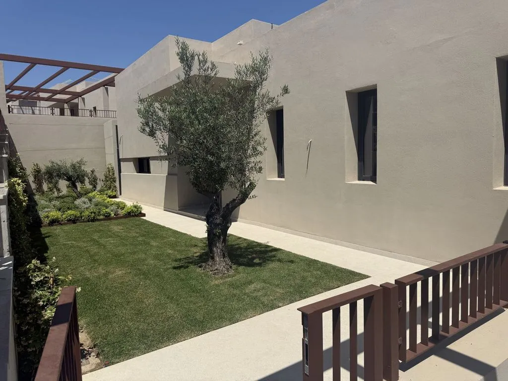 Jardin - Contemporary Villa with Pool in Benahavís