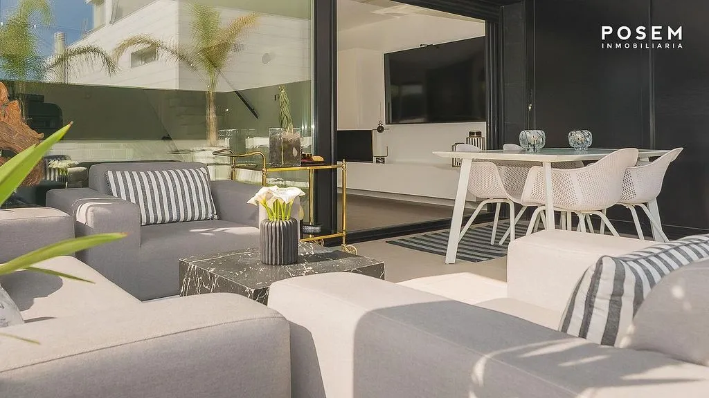Terrass - Contemporary Chalet with Pool in Tudela