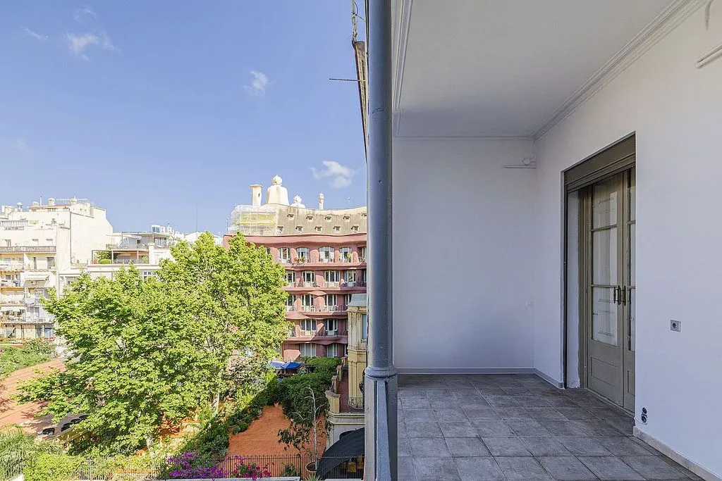 Balcone - Luxury Flat with Terrace in Eixample, Barcelona