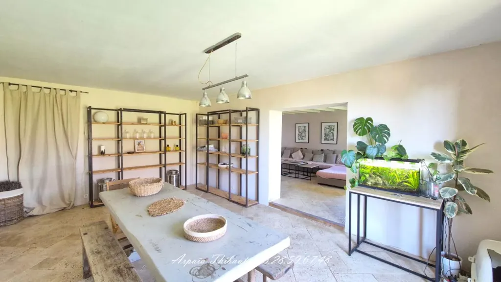 Salle à manger - Maison de plain-pied avec piscine à Valensole