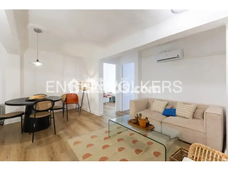 Elutuba - Fully Renovated Flat in En Corts, Valencia