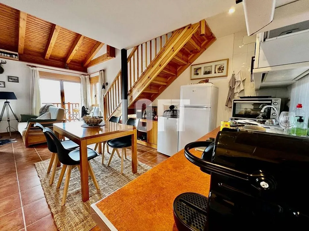 Salle à manger - Duplex Apartment with Pool in Alp