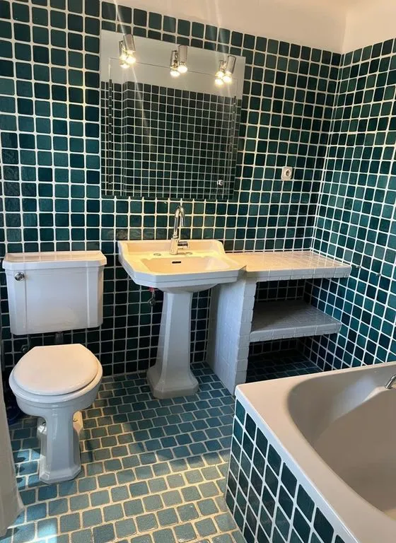 Bathrooms - Provençal House with Pool in Grasse