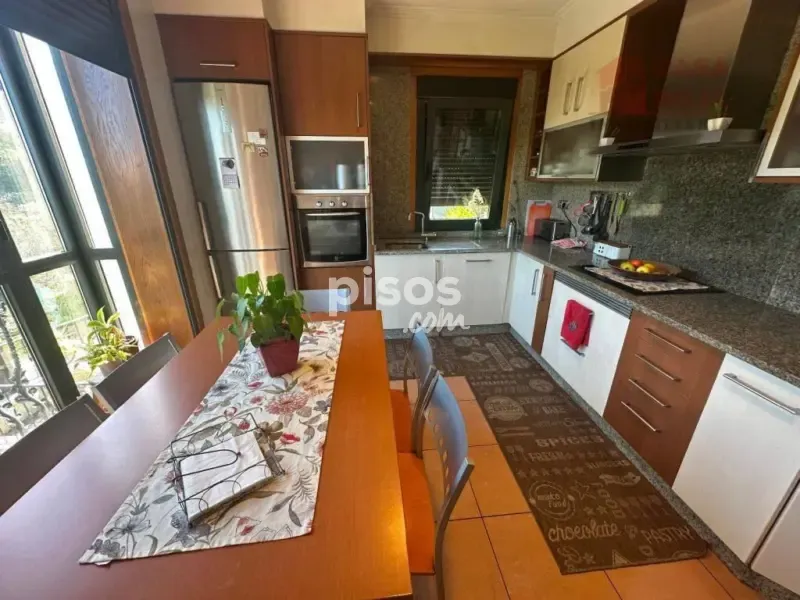 Cuisine - Maison 4 chambres à ES