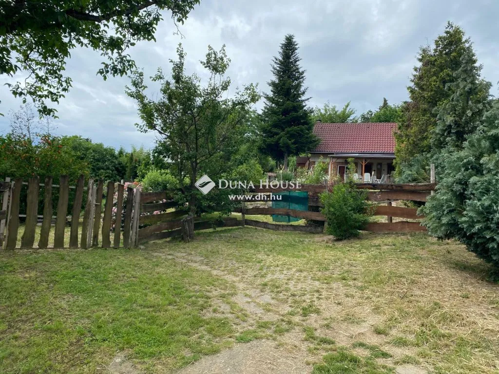 Garden - Weekend Cottage with Garden in Pogány