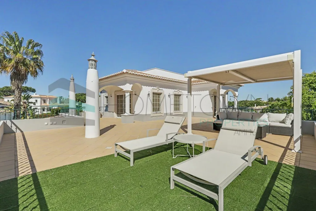 Terrazza - 5-Bed Villa with Pool in Vila Sol, Loulé