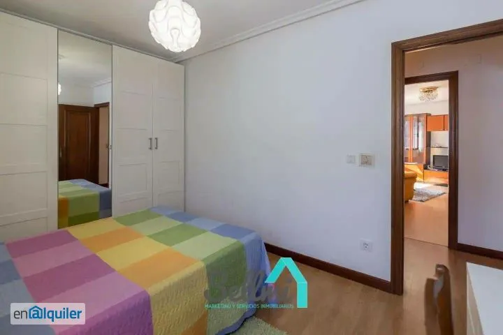 Chambres - Furnished Flat in Oviedo Centre