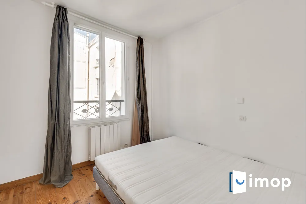 Chambres - 2 Pièces Rue Blondel avec Ascenseur à Paris