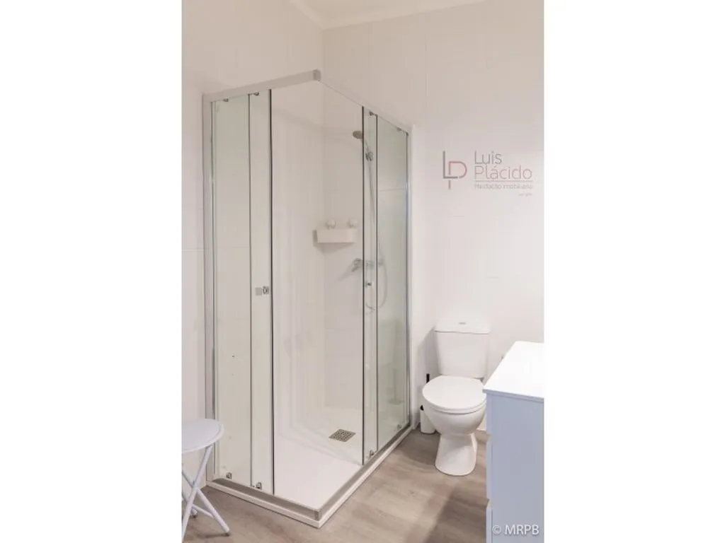 Salles de bain - Luxury Apartment with Garden in Sines