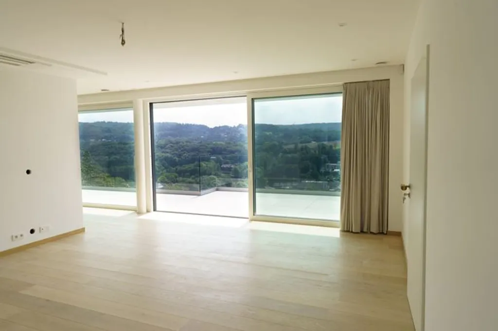 Elutuba - New Apartment with Panoramic View in Esneux