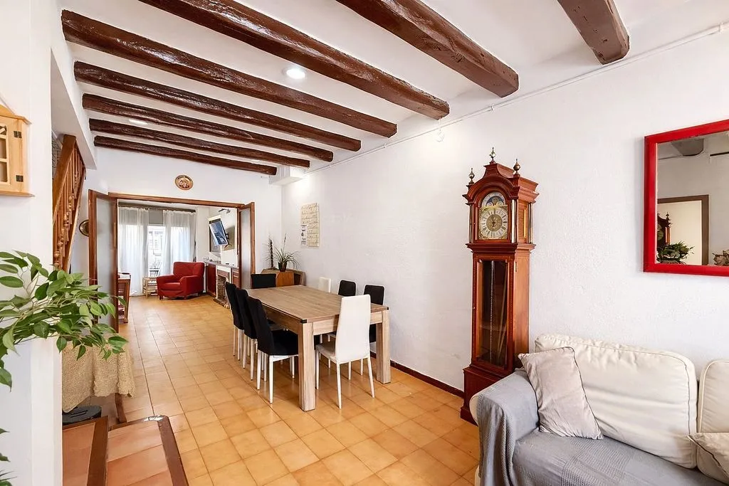 Séjour - Terraced House with South Terrace in Sitges Centre