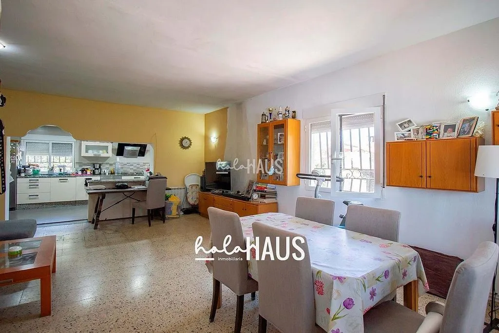 Dining Room - Chalet with Pool and Terrace in Calalberche