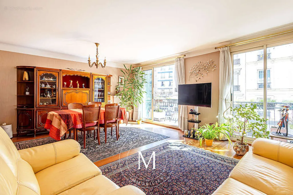 Elutuba - Balcony Flat in Montparnasse, Paris