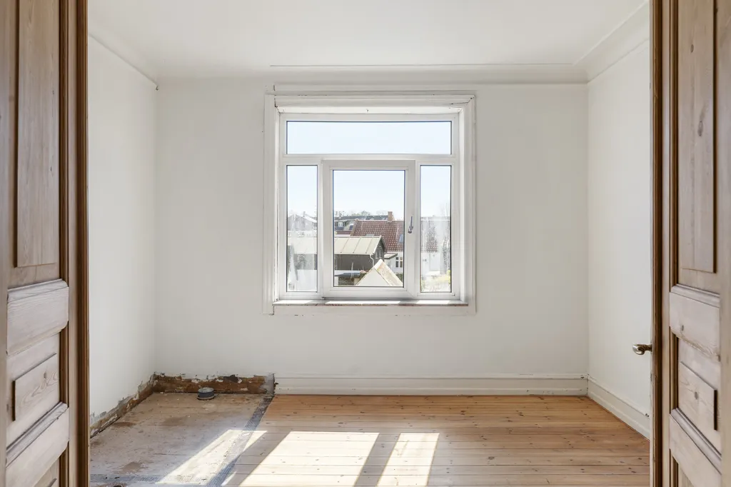 other_room